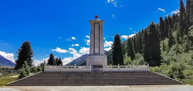 唐布拉草原景点介绍_唐布拉国家森林公园_尼勒克县旅游攻略